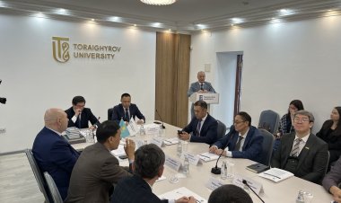 В Павлодаре «расщепили на атомы» коррупцию и интернет-мошенничество