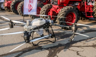 На павлодарских полях активно используют дроны для опрыскивания культур