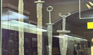 Павлодарлық музей қызметкері Ертіс бойында табылған қола қанжарлардың тарихын айтты