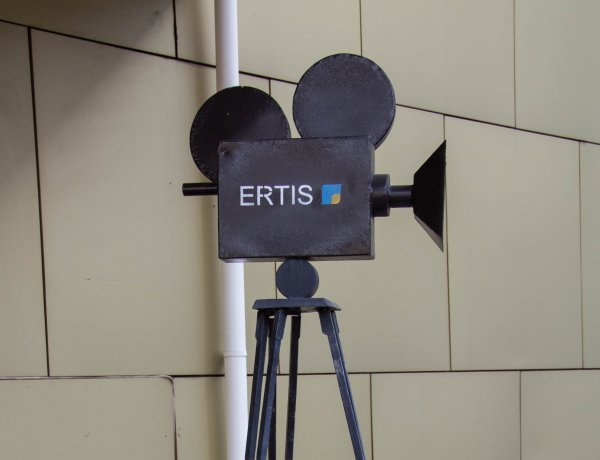 Асаин Байханов поздравил телеканал «Ertis» с юбилеем