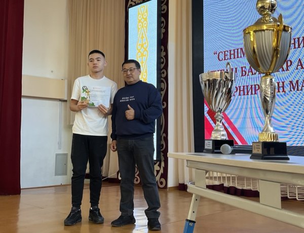 «Горчичник» за брань: в Павлодаре подружили дворовых ребят