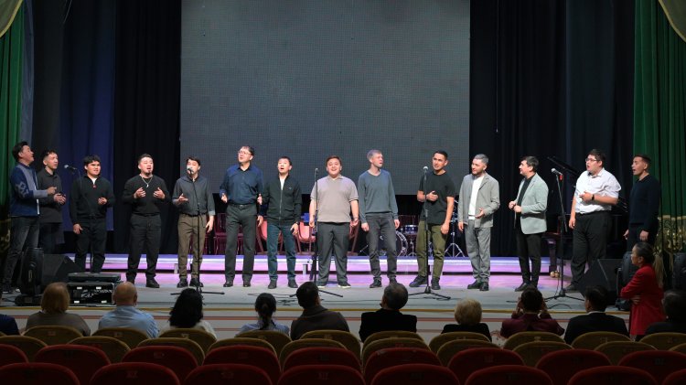 Асайын Байханов Иса Байзақов атындағы филармонияның жұмысымен танысты