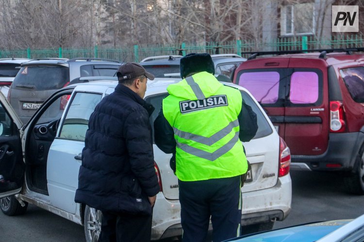 Павлодар облысында жүргізуші куәлігінсіз көлік басқарған тұрғын жазаланды
