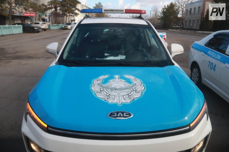 Павлодарские полицейские помогают бездомным в морозы