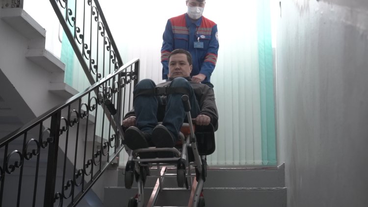 Павлодардың «103» қызметі арнайы тасымалдау орындықтарын қолдана бастады