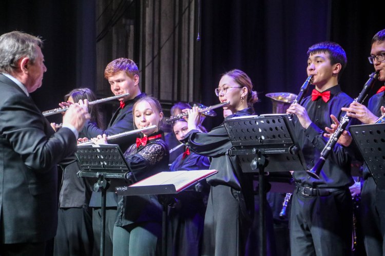 Марш Павлодара прозвучал со сцены областной филармонии