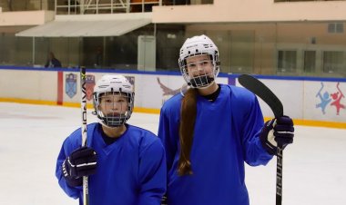 Болашақ Антроповтар мен Гретцкилерге үздік брендтер киімдері табысталды