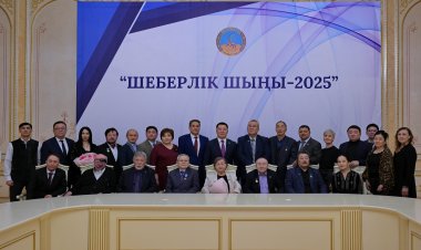 Руханият темірқазығы: Павлодарда зиялы қауым өкілдері ұлықталды