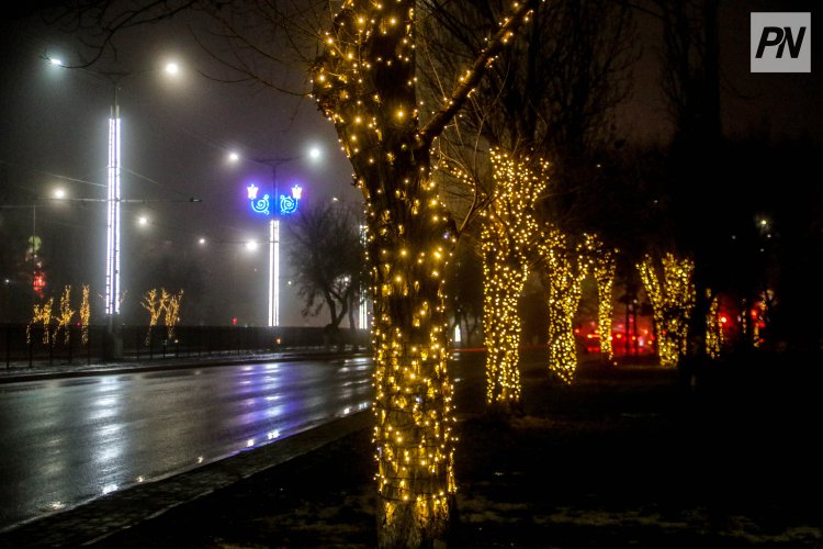 Как ночная иллюминация превратила Павлодар в зимнюю сказку