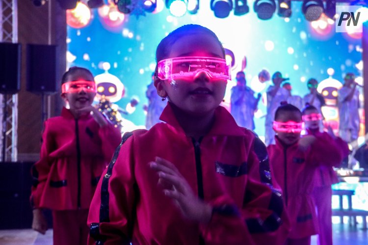 Новогодняя ёлка акима Павлодарской области прошла в стиле high-tech