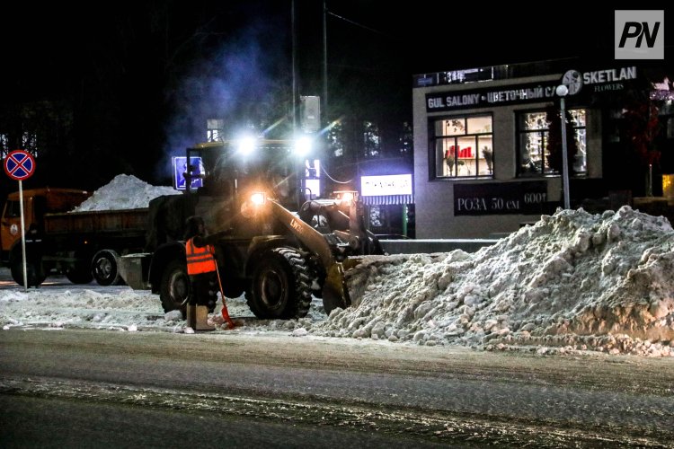 В Павлодаре повторно вывезут снег из частного сектора