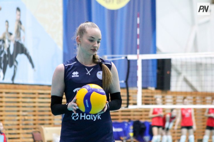 Павлодарские волейболистки стартовали в чемпионате страны
