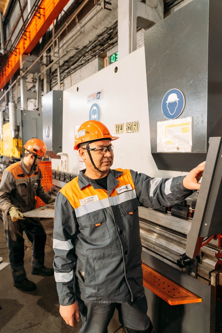 Металға жан бітірген павлодарлық маман өндіріс саласын қалай таңдады?