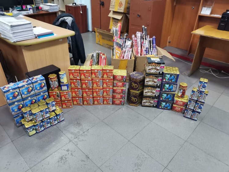 В Павлодаре пресекли незаконную торговлю пиротехникой