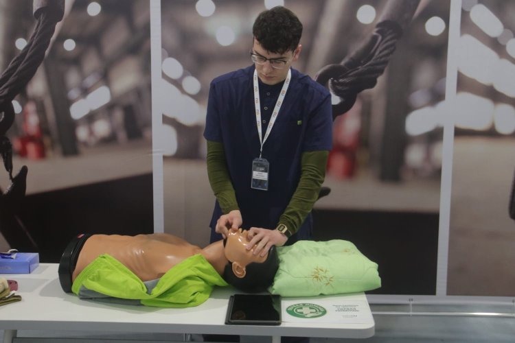 Ақсуда кәсіби біліктілікті тану орталығында қандай дағдылар үйретіледі?