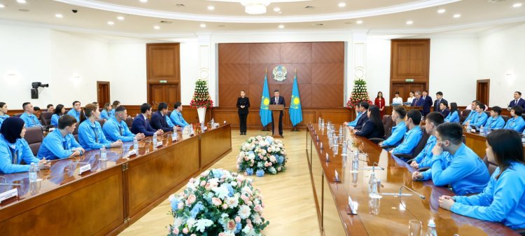 Сурдлимпиада ойындарына қатысқан қазақстандық спортшылар марапатталды