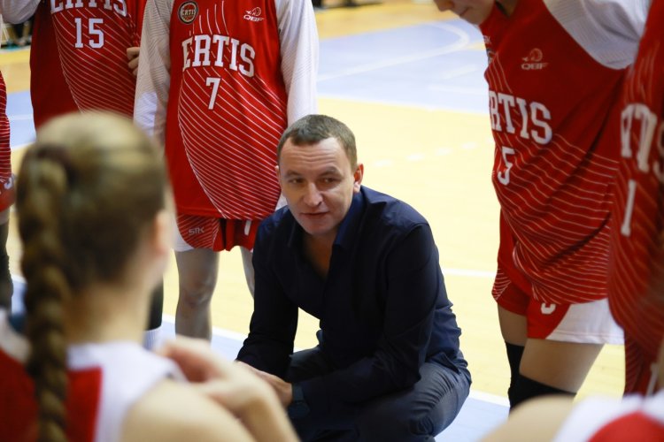 Павлодарские баскетболисты по-разному завершили год