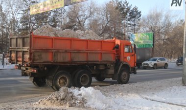 Павлодарда көшелерді қардан тазалау жұмысы қарқынды жүргізілуде