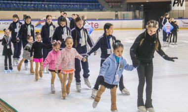 «Иртышский лёд» в Павлодаре собрал малышей-фигуристов