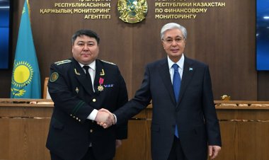 Руководителя павлодарского ведомства наградил Президент