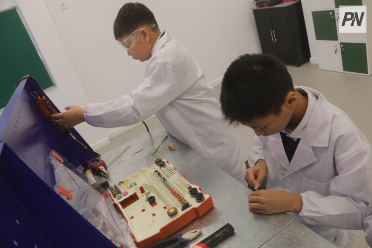 Зертхана, домбыра, дебат: Павлодардағы «Келешек мектептің» мүмкіндіктері қандай?