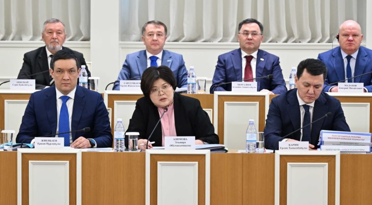 Астанада Конституциялық реформа жөніндегі комиссияның алғашқы отырысы басталды