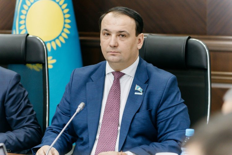 Председатель павлодарского областного маслихата вошёл в состав Конституционной комиссии