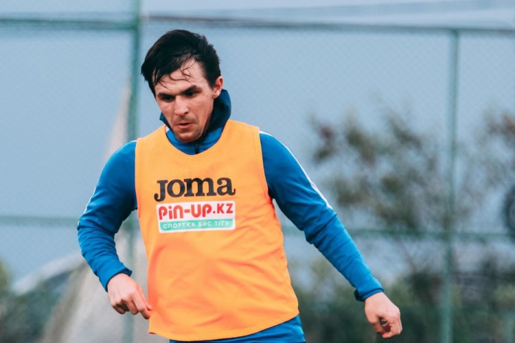 «Қайраттың» түлегі «Ертіспен» Түркияға аттанды