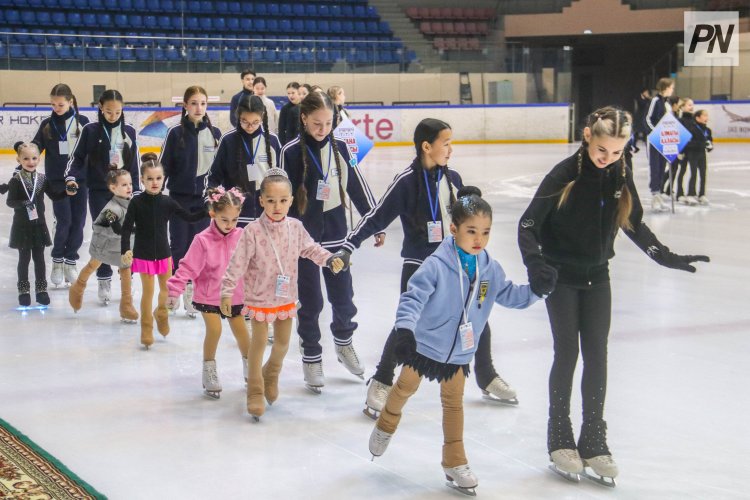 «Иртышский лёд» в Павлодаре собрал малышей-фигуристов
