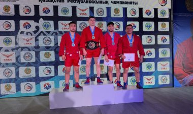 Павлодарлық полицей самбодан боз кілемде алысып, медаль ұтты