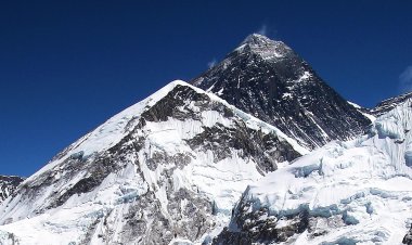 Непалец четырежды покорил Эверест и стал рекордсменом