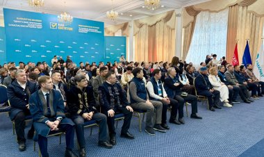 Павлодарда жастар мен қоғам өкілдері жаңа Конституция баптарын талқылады