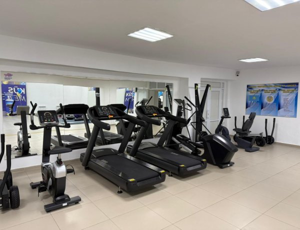 Май ауданының тұрғындары Илья Ильинге көкпаршы формасын сыйлады