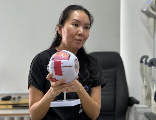 Павлодарлық офтальмологтар үш жасар қыздың көзін сақтап қалды