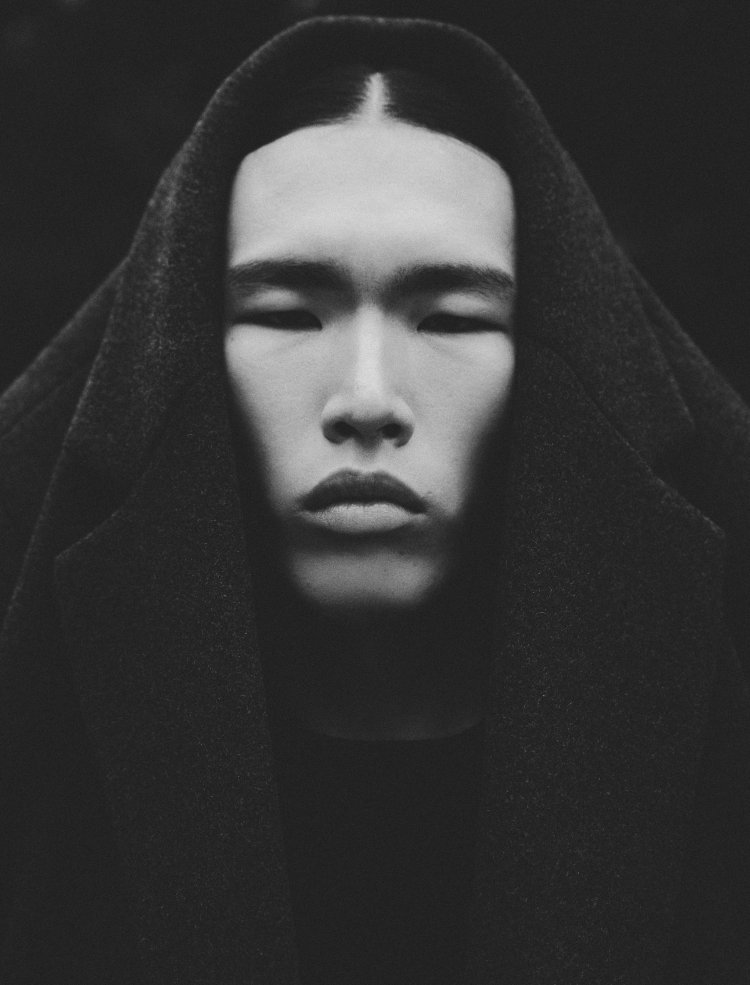 Парижский кадр: модель из Павлодара – в объективе французского фотографа