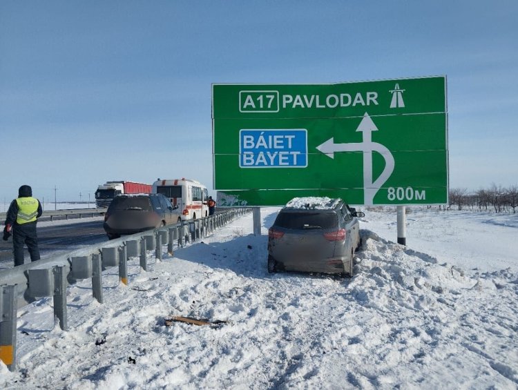Павлодар облысының трассасында бес адам жарақат алды