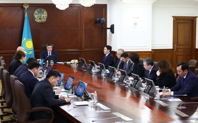Олжас Бектенов Президент тапсырмаларын іске асыру мәселесін талқылады