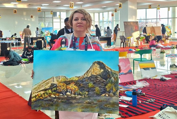 Баянаульские пейзажи художницы из Павлодара покорили Индию