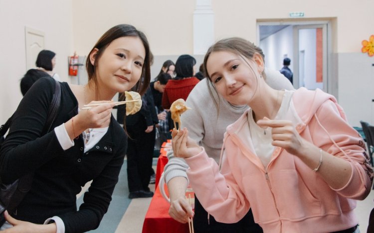 В павлодарском вузе отметили китайский Новый год