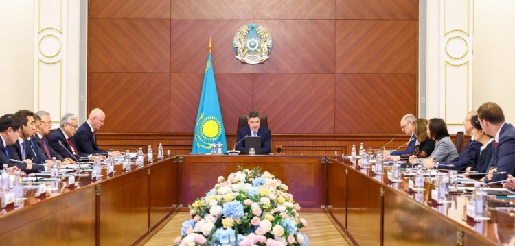 Олжас Бектенов Инвестициялық ахуалды жақсарту жөніндегі кеңестің отырысын өткізді