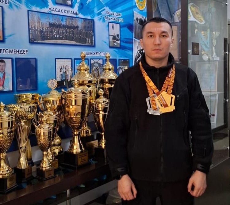 Павлодарлық полицейдің қоржынында – қос медаль