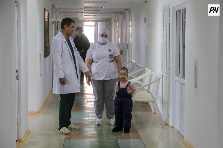 Павлодарлық нейрохирург кішкентай шетелдік қызды аман алып қалды