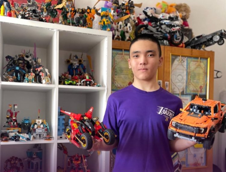 Шарбақтылық жас құрастырушы өзінің жеке LEGO коллекциясын қалыптастырды