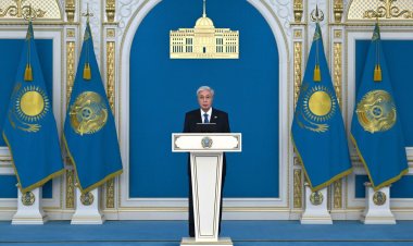 Касым-Жомарт Токаев поздравил казахстанцев с Днём благодарности