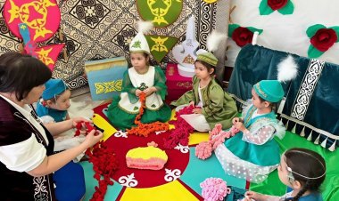 Май ауданындағы мұғалім балаларды гаджеттерден арылуға көмектесті