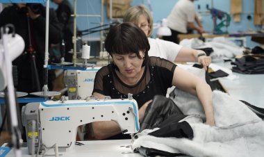 Павлодар облысындағы ірі өнеркәсіптерді арнайы киіммен кім қамтамасыз етеді?