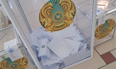 Асайын Байханов дауыс берді