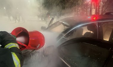 Павлодарда екі автокөлік өртке оранды