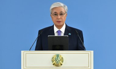 Глава государства встретился с представителями научной общественности