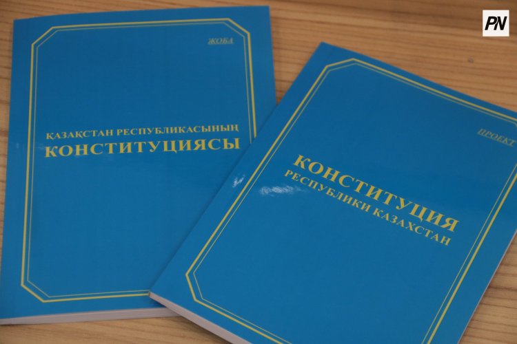 Студент из Павлодара отметил день рождения в день референдума
